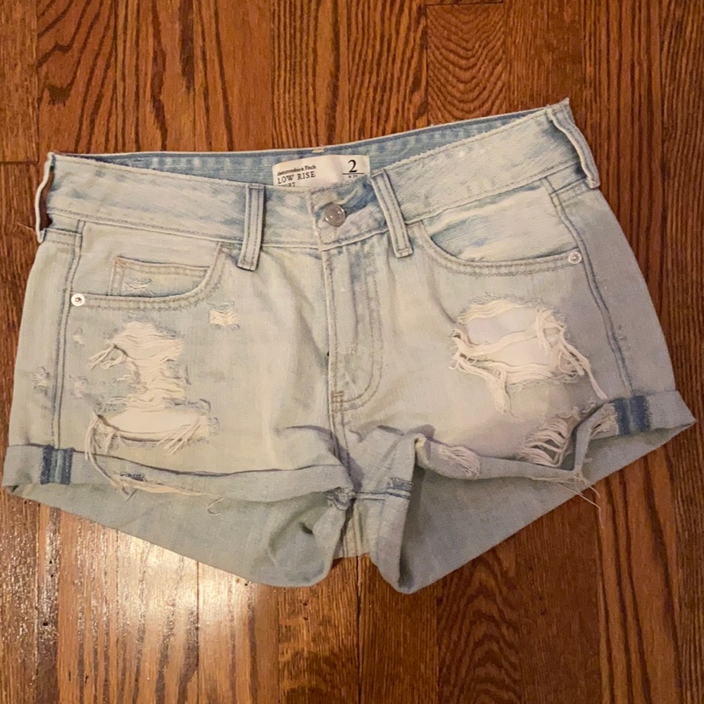 abercrombie light wash shorts